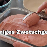 Cremiges Zwetschgeneis mit Zimt Rezept