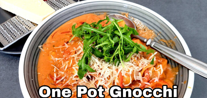 One Pot Gnocchi Pfanne in Paprika Sahnesoße Rezept